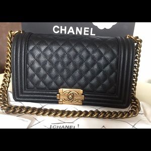 Chanel boy purse